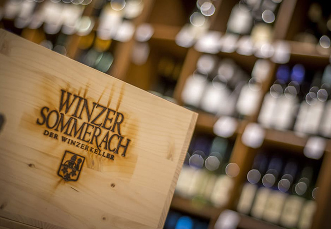 Weinkenner mit Leidenschaft gesucht - Weinhandlung Bücker möchte sich mit neuer Vinothek in Visbek erweitern
