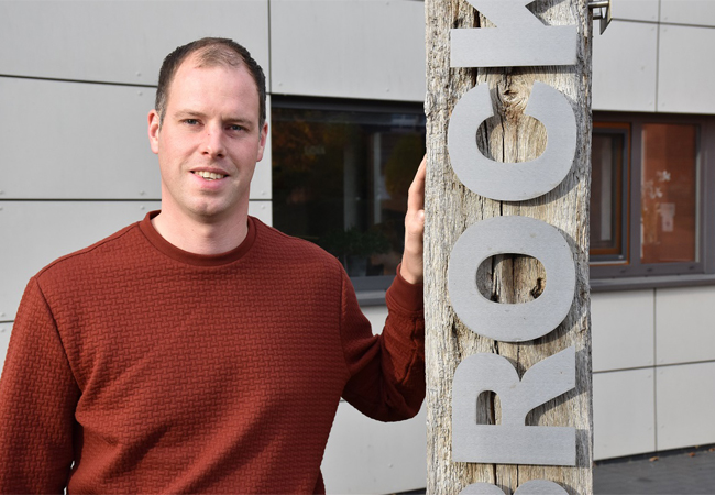 „Kein Tag ist wie der andere“: Zimmerermeister Jan Grever ist als Projektleiter neu bei Holzbau Brockhaus