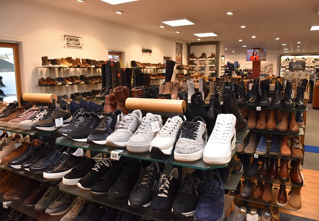 Schuh- und Sporthaus Niemann präsentiert neue Kollektionen für Damen, Herren und Kinder zum Moonlight-Shopping