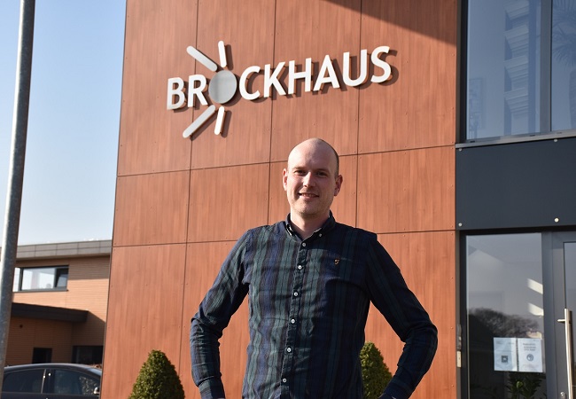 Hendrik Ottermann behält als Bauleiter bei Holzbau Brockhaus stets den Überblick